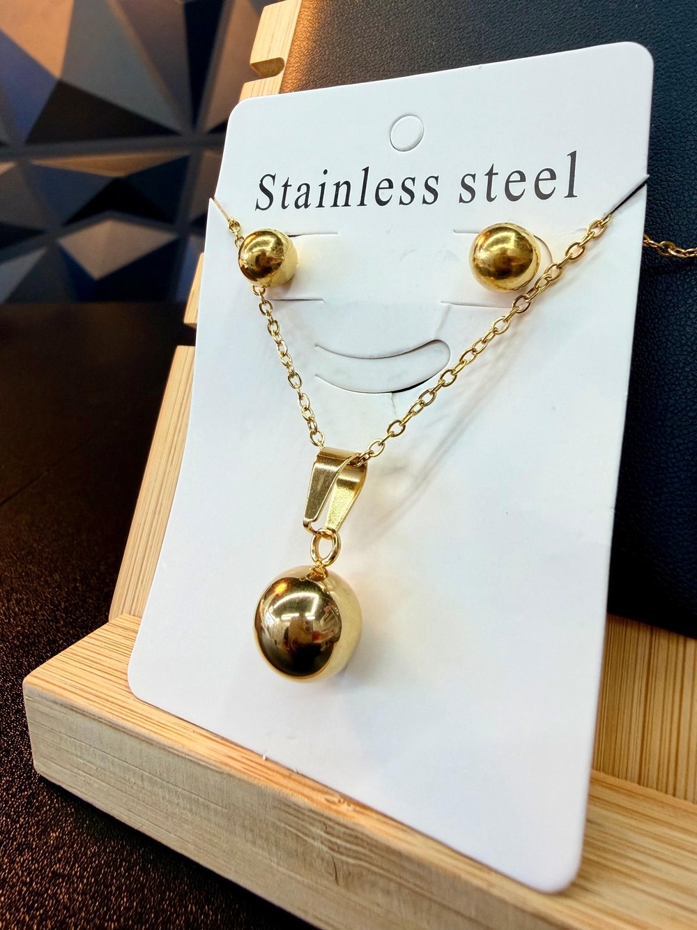 NWT✨️ Gold Color Stainless Steel Sphere Necklace & Earrings Jewelry Set
